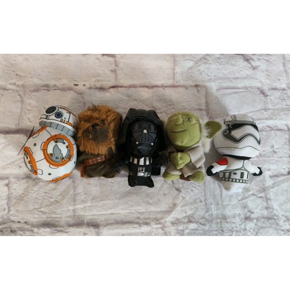 Comic Images Star‎ Wars Darth Vader Yoda BB-8 Chewbacca Storm Trooper Mini Plush